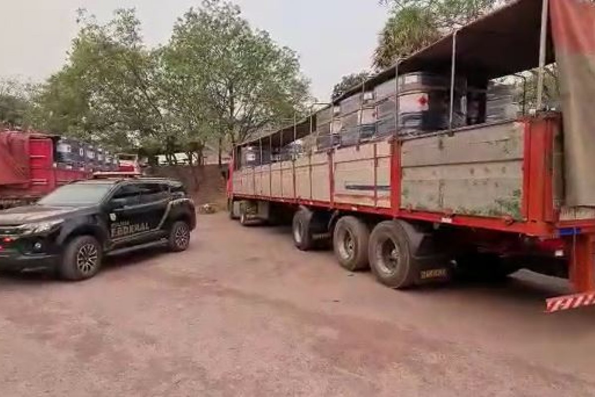 PF faz a maior apreensão de produto usado no refino de cocaína no Mato Grosso do Sul
