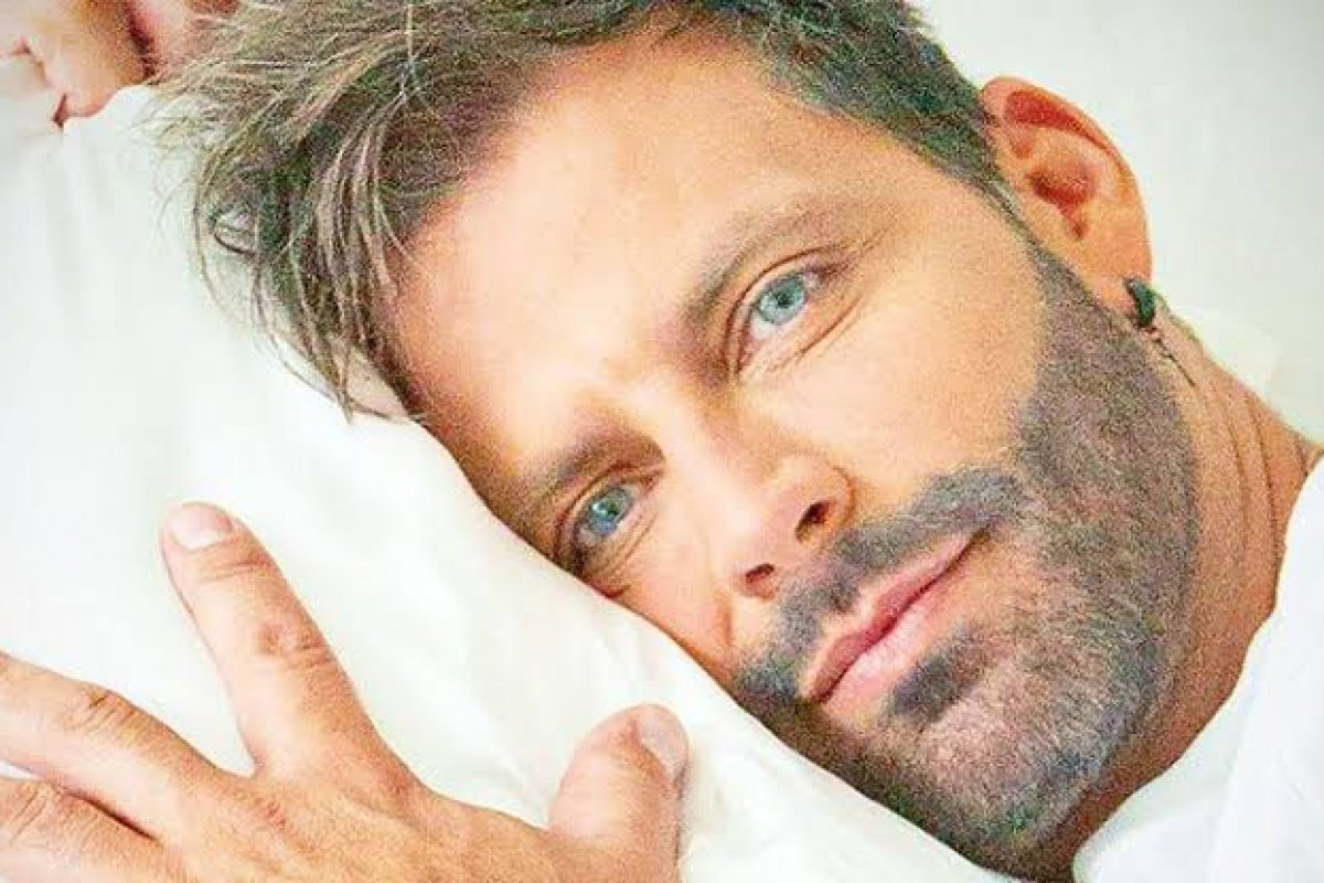 "Tony Ramos me ensinou a ser humilde, generoso e profissional", declara Henri Castelli