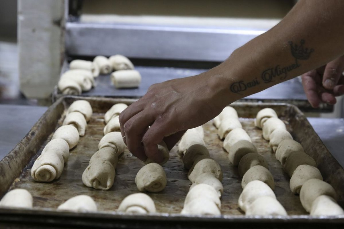 Inadimplência das micro e pequenas empresas cai 0,9% em agosto, diz Serasa Experian