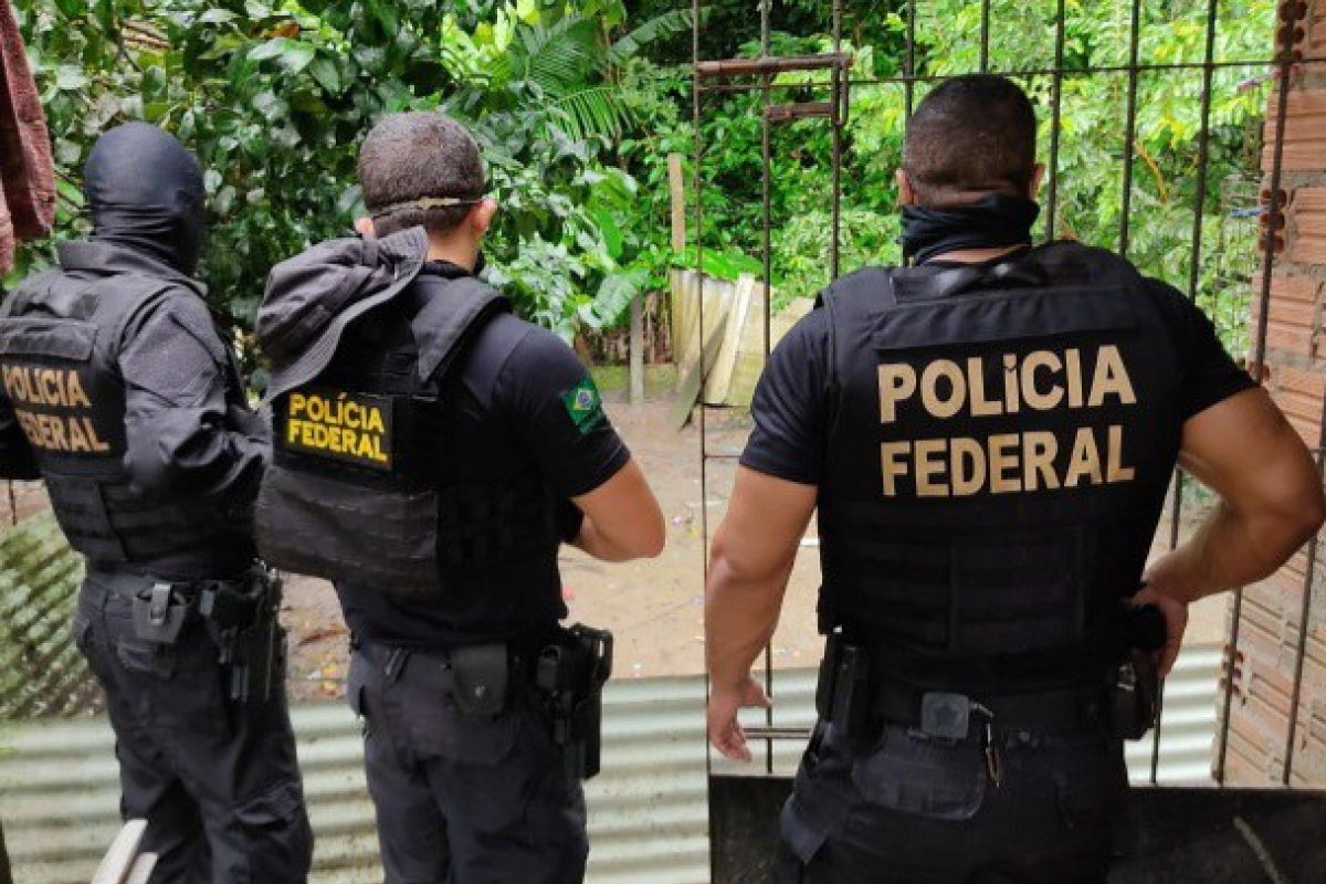 PF deflagra operação envolvendo site de apostas; mandado é cumprido em Salvador