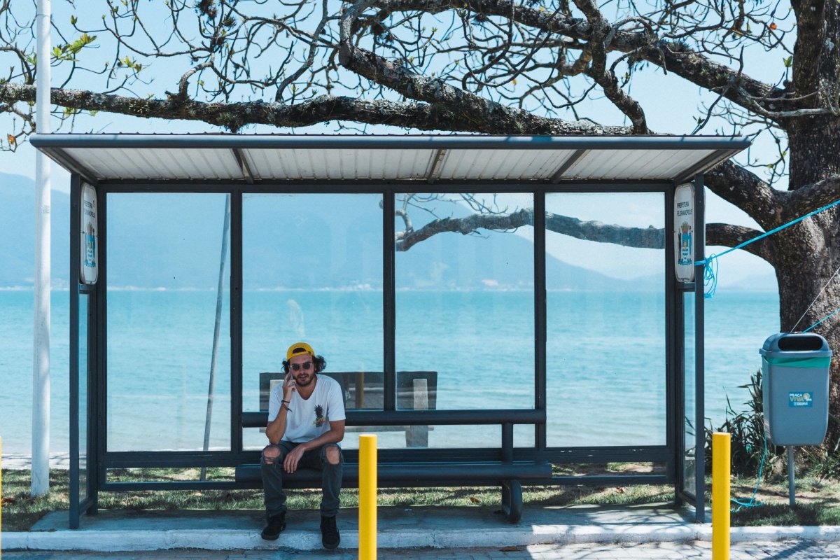 Simão anuncia “Tudo Vale a Pena”, último single do projeto “Caso do Rio”