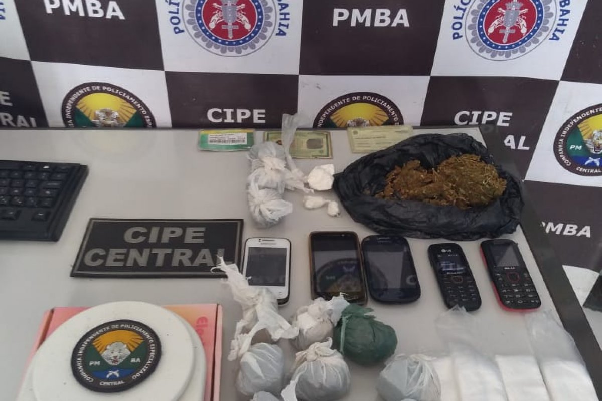 Trio é preso com drogas em Tanhaçu, no sul da Bahia