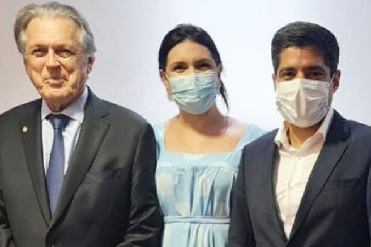 Dayane diz que ACM Neto e Bivar tem um acordo por sua reeleição