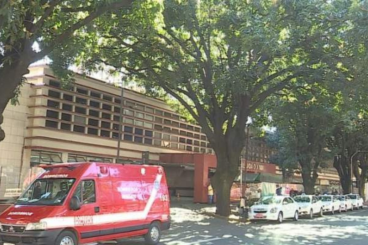 Criança é baleada pelo irmão com arma do pai durante brincadeira, em Belo Horizonte