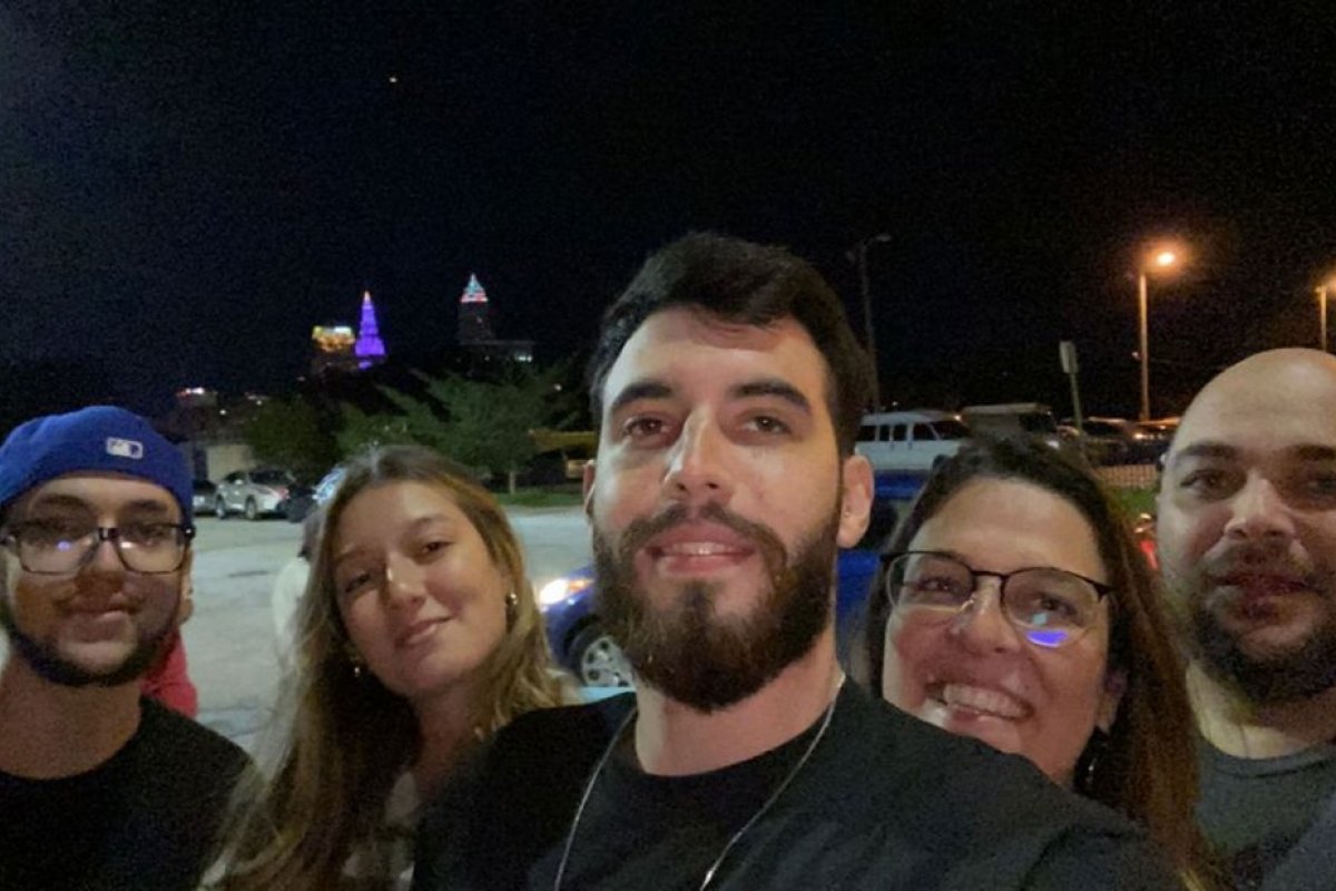 Brasileiro é baleado na cabeça em veículo nos Estados Unidos