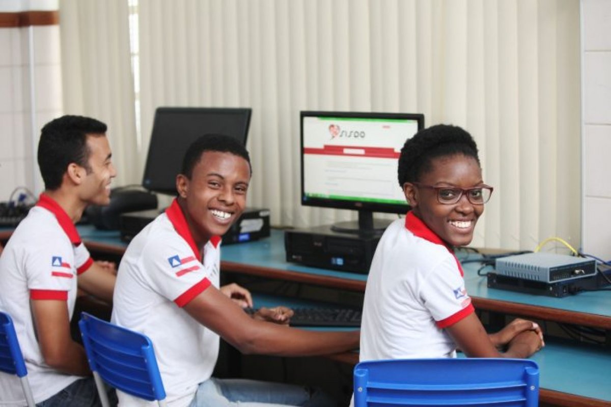 Programa Educar Para Trabalhar abre inscrições na Bahia