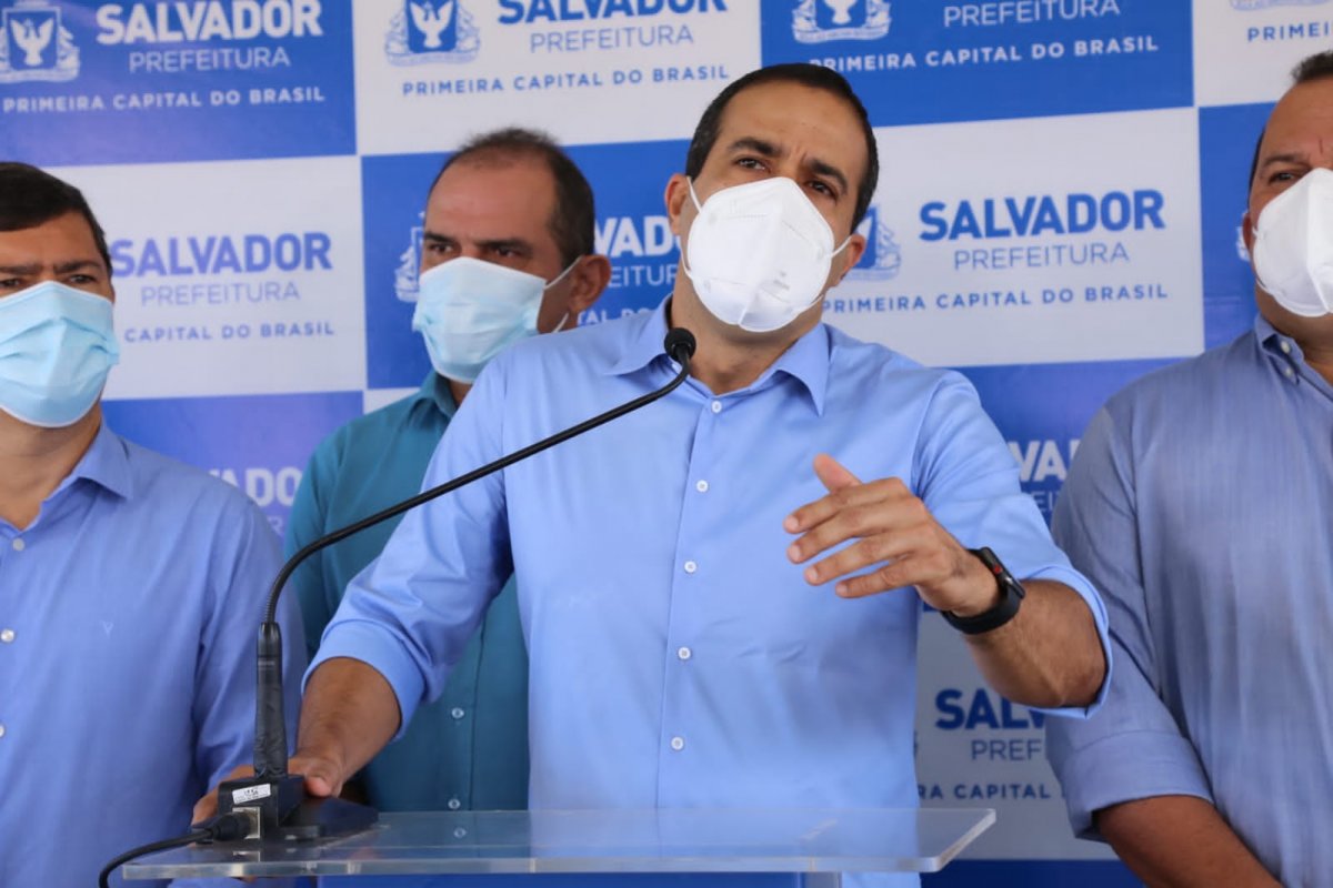 Prefeito de Salvador diz que vai cobrar vacinação contra a Covid-19 no reveillon e carnaval