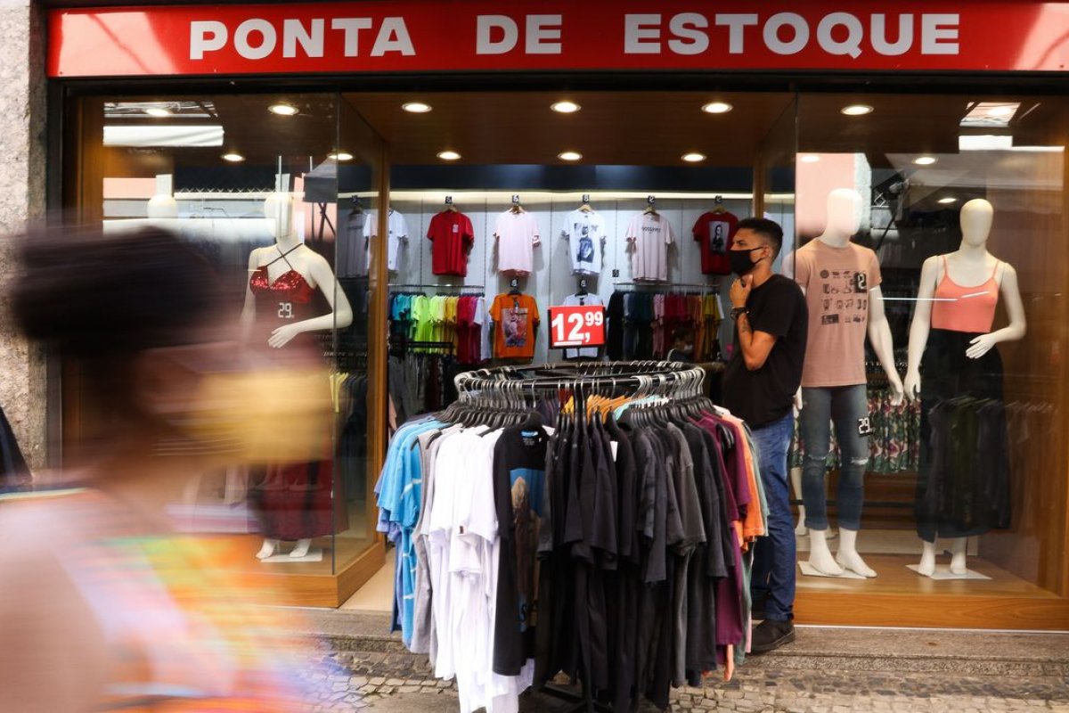 Desemprego tem queda de 1,5 ponto percentual em um ano, diz Ipea