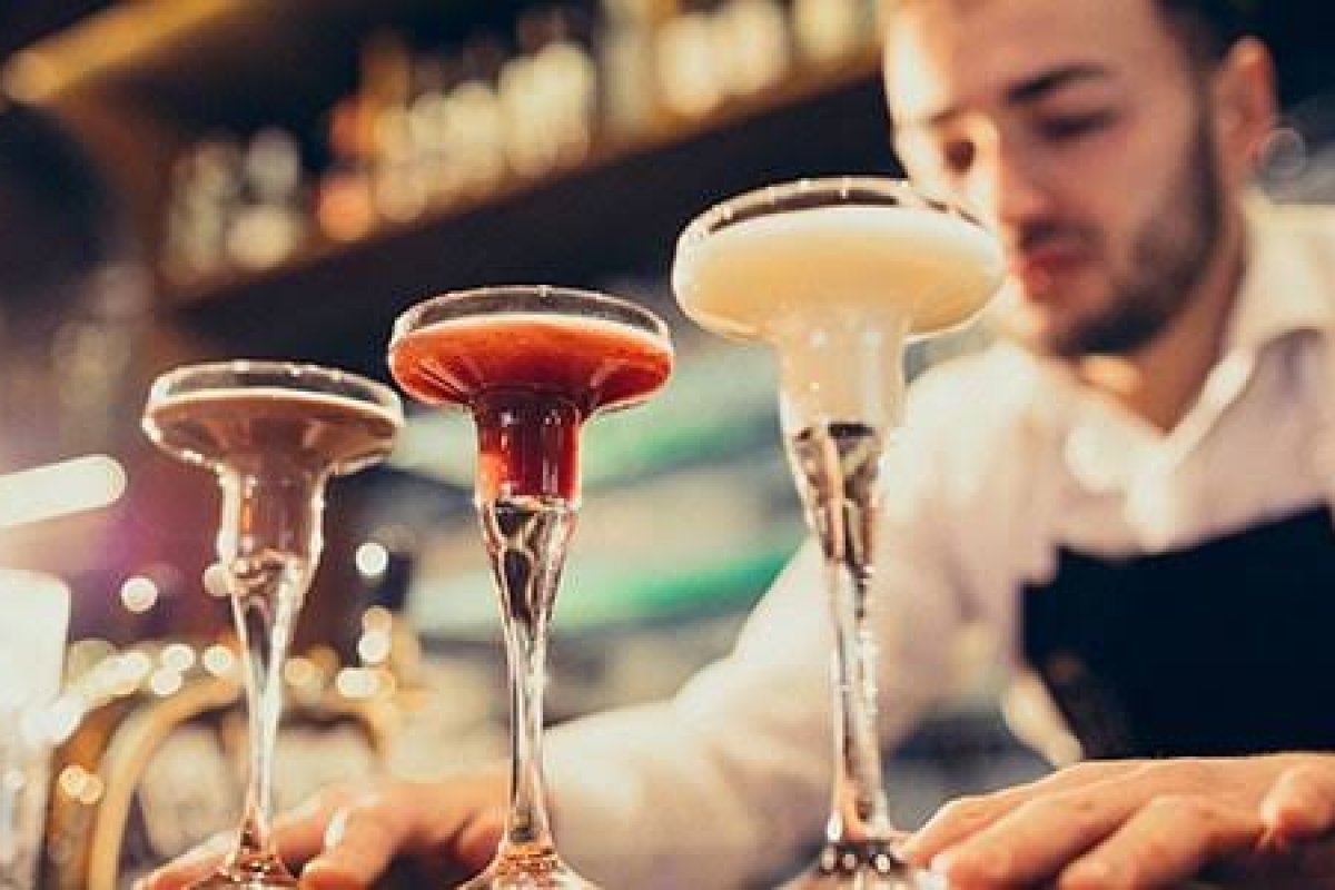 Em parceria com Abrasel, Grupo Petrópolis apoia cursos destinados para profissionais de bares e restaurantes