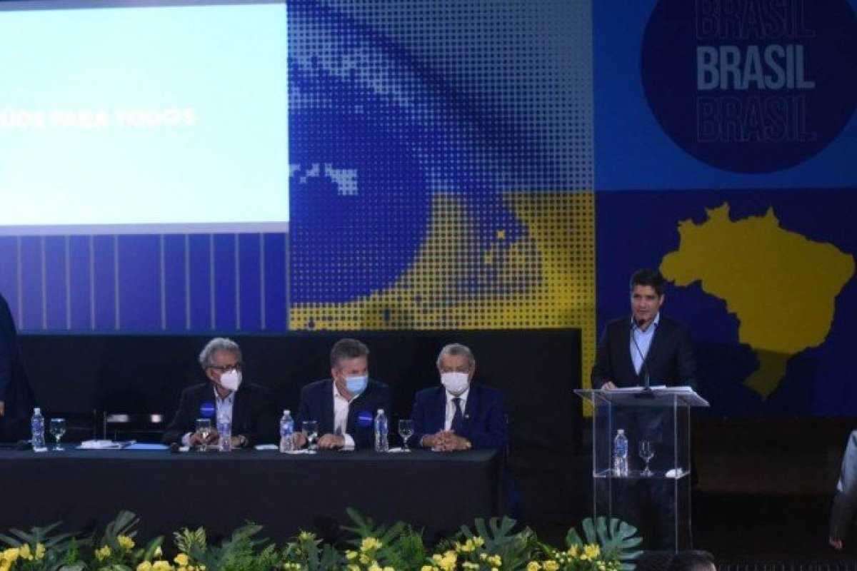 Com voto contrário de Onyx, DEM aprova fusão com o PSL