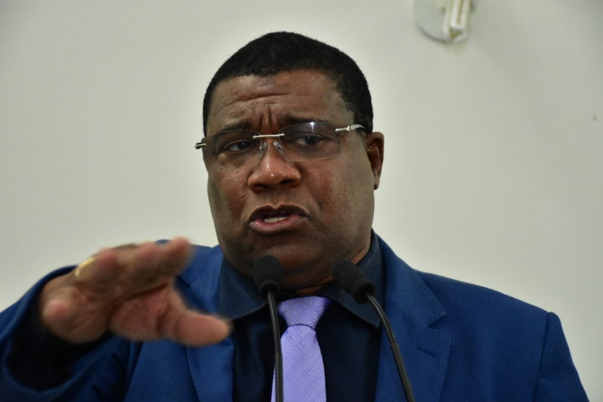 Vereador denúncia suposto assédio arquitetado pelo prefeito de Feira de Santana