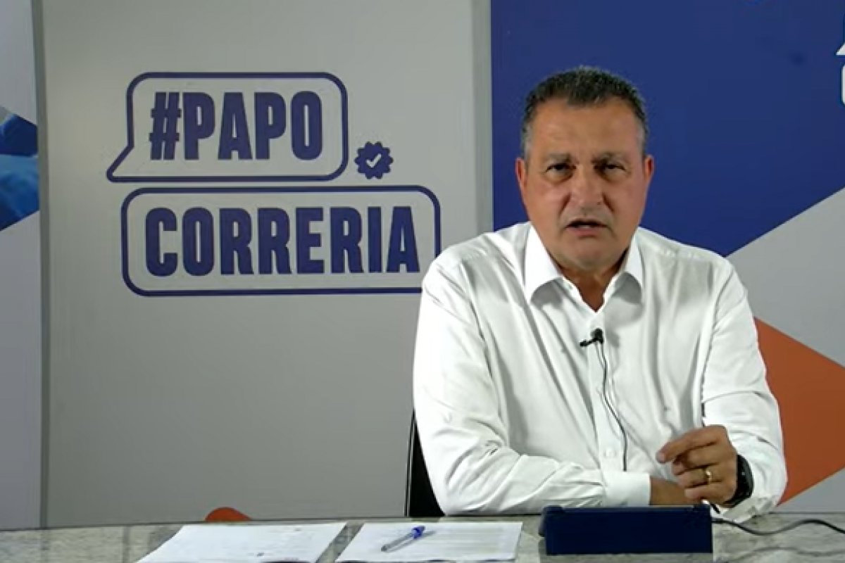 Imunização completa contra Covid-19 será exigida nos estádios, afirma Rui Costa