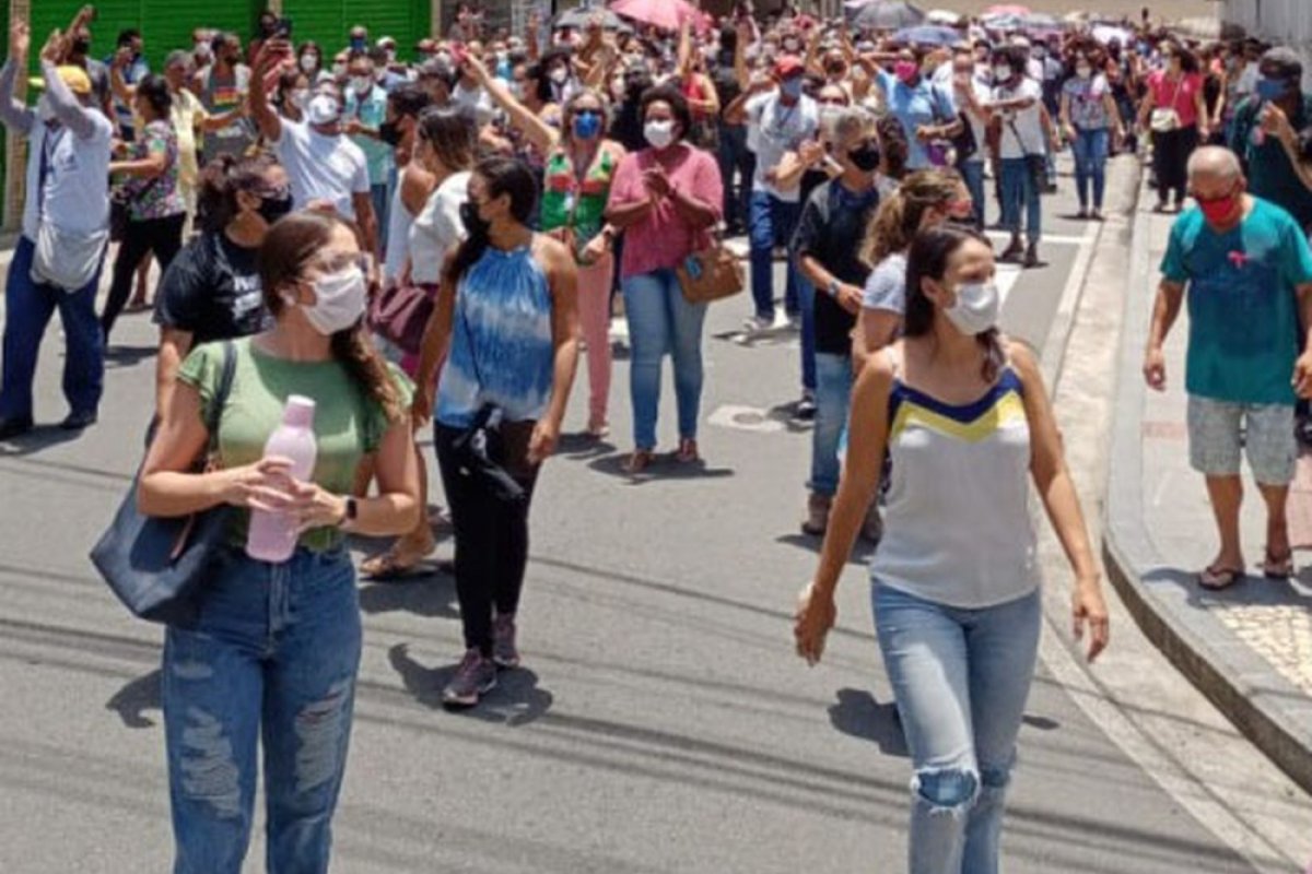 Servidores municipais de Salvador cobram melhores condições de trabalho