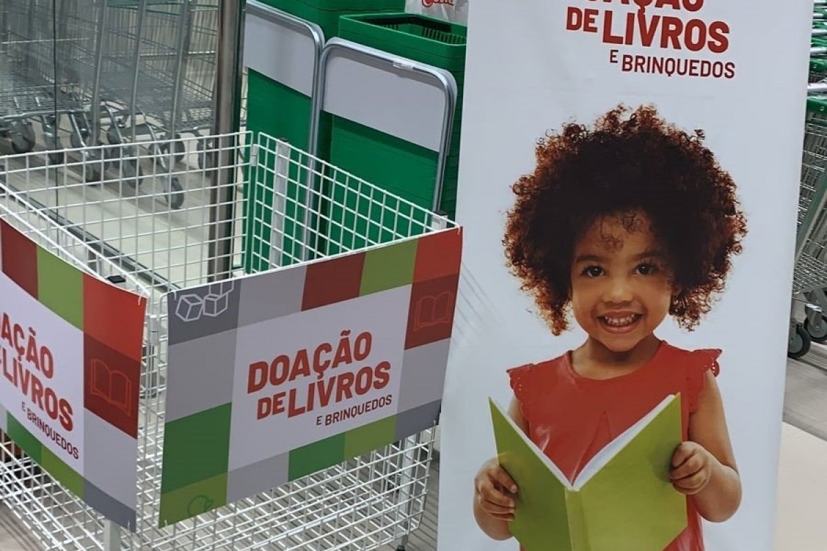 Corrente do bem: Ferreira Costa realiza campanha de doação de brinquedos e livros infantis