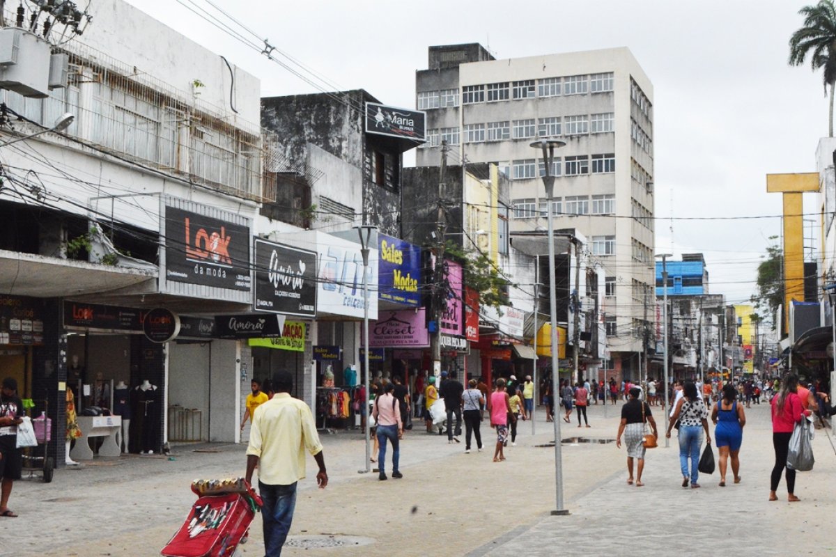 Comércio de Feira de Santana funciona normalmente na próxima  segunda (11)