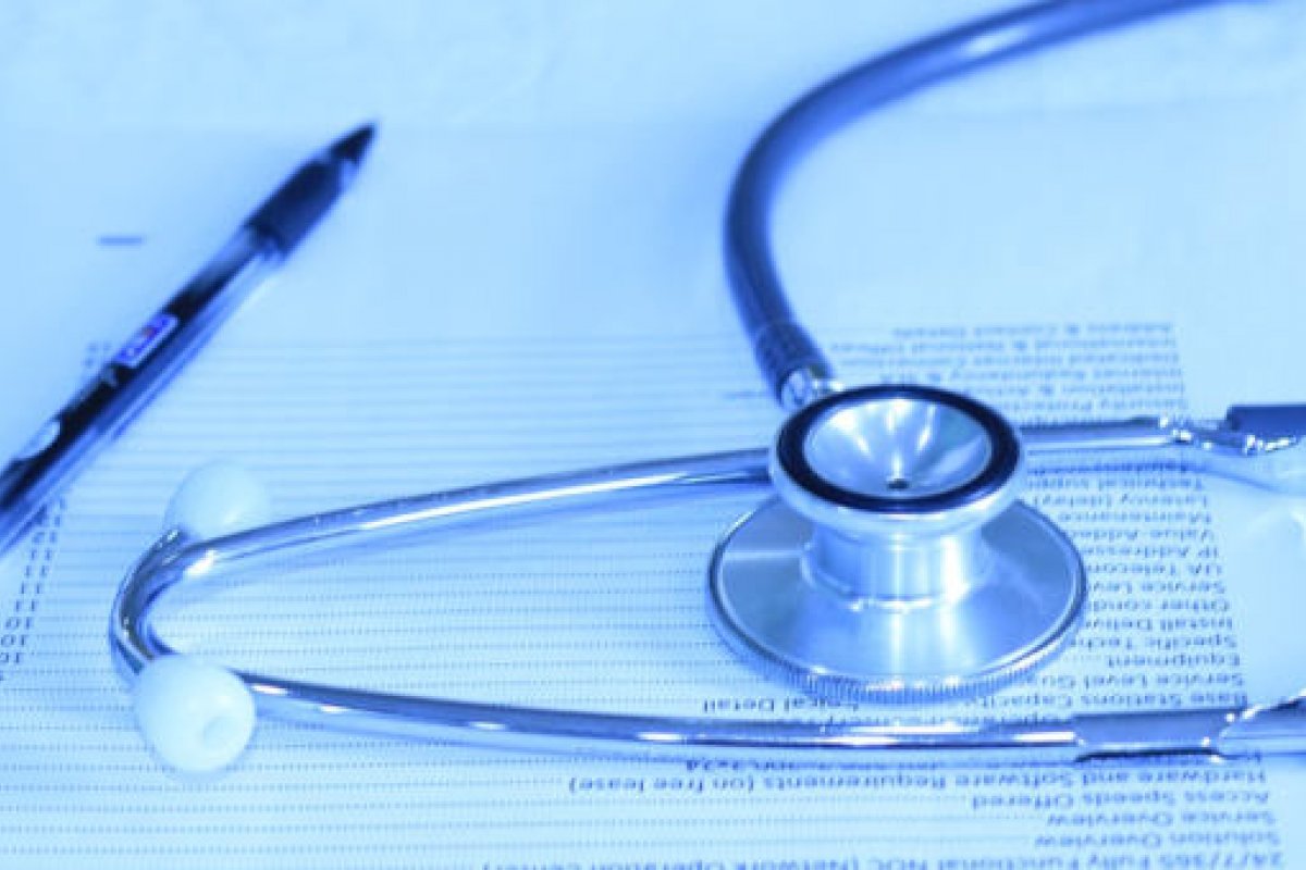 Pequenos planos de saúde sobem mais e pesa para MEIs e pequenos empresários