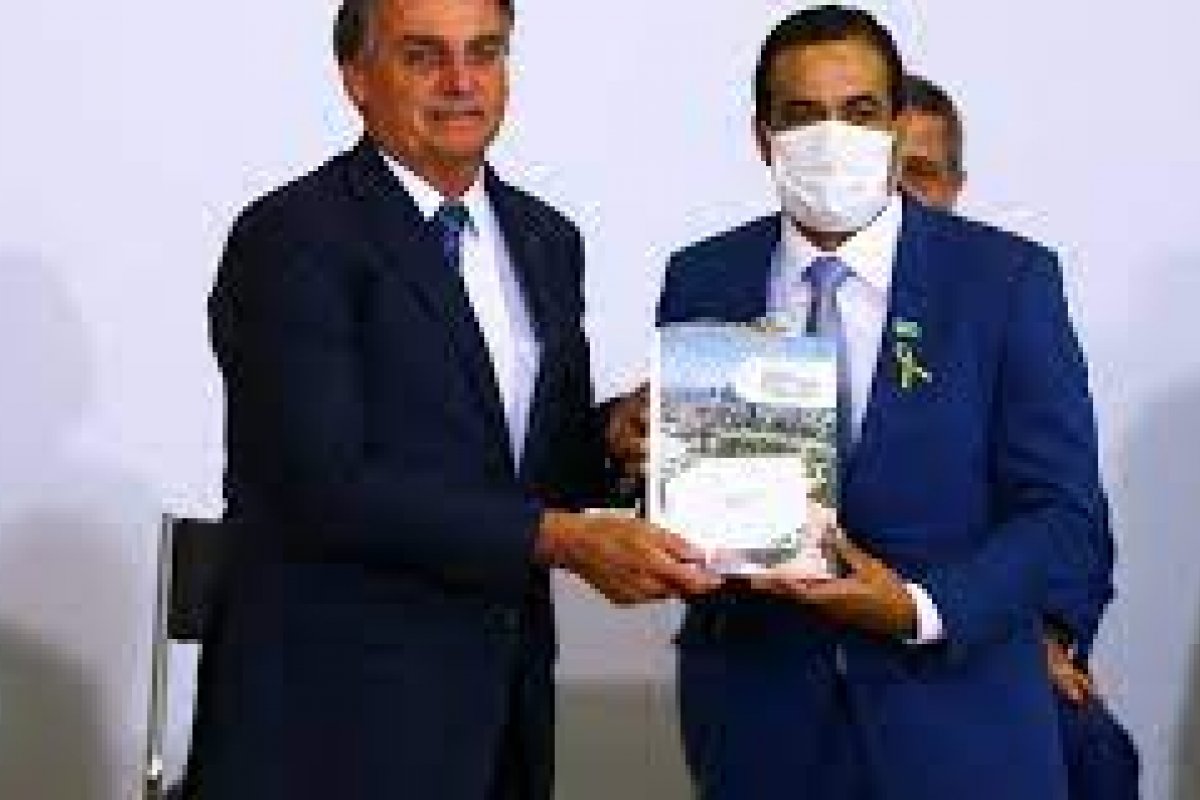 Por Bolsonaro, Bruno volta atrás e diz que imprensa distorceu declaração