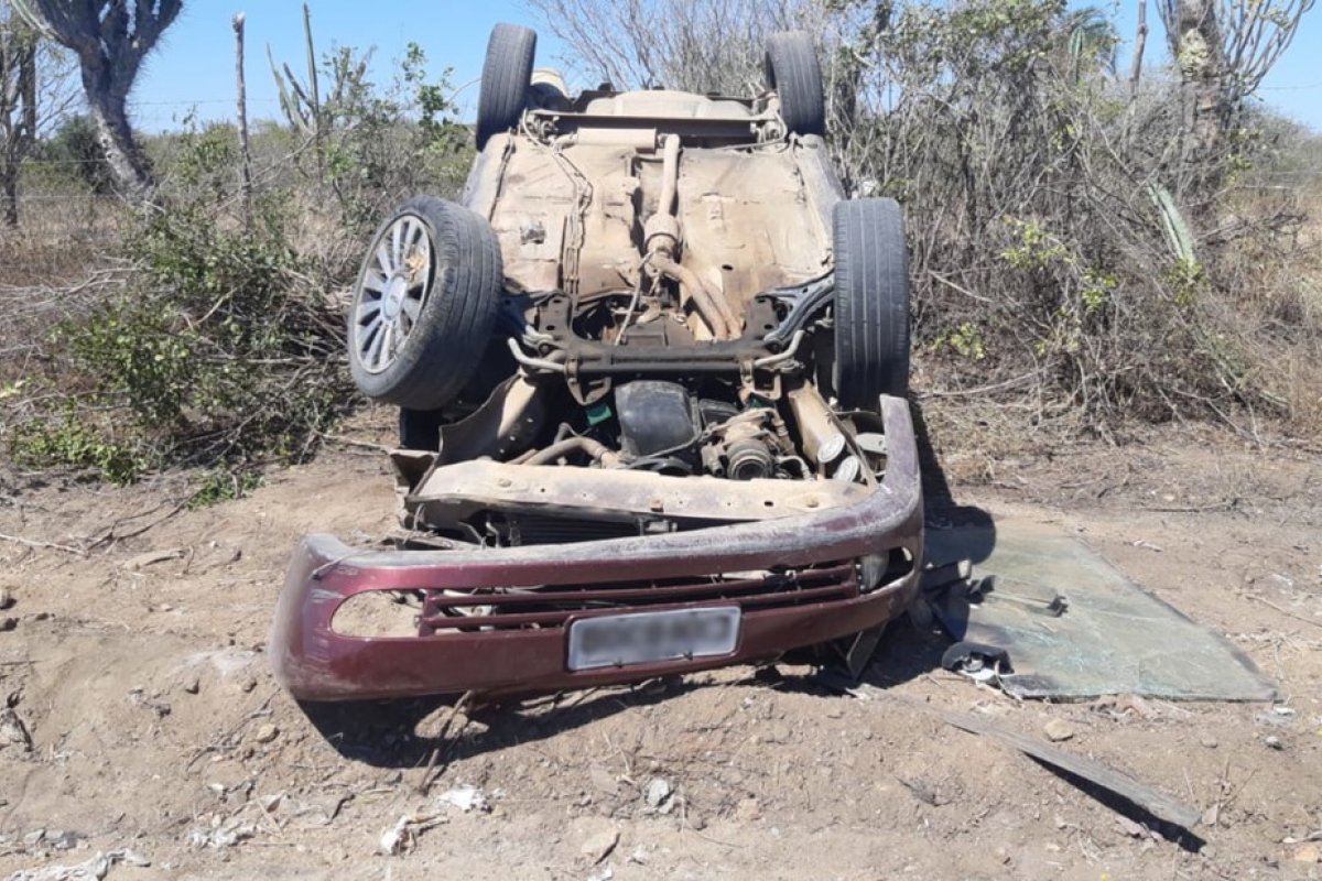 Grávida fica ferida em acidente na BR-324, em Nova Fátima