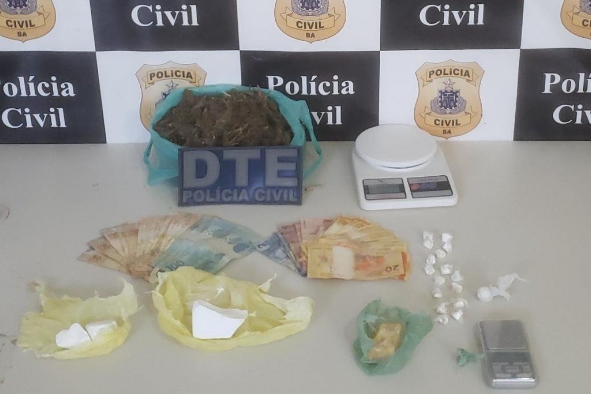 Homem é preso com drogas, dinheiro e balanças no bairro Vila Nova, em Juazeiro
