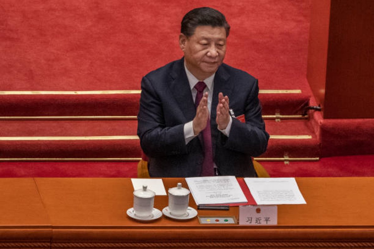Xi Jinping promete reunificar China e Taiwan de forma 'pacífica'