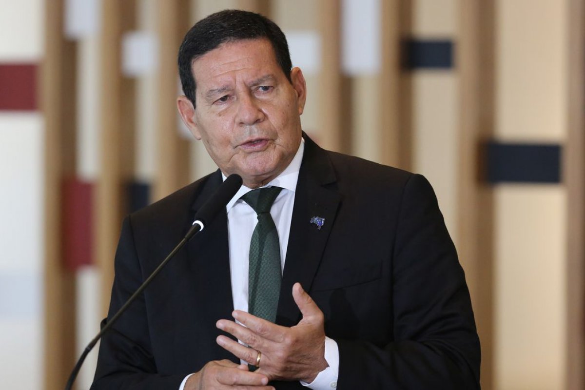 Mourão não comandará delegação que vai à Cúpula do Clima na ONU