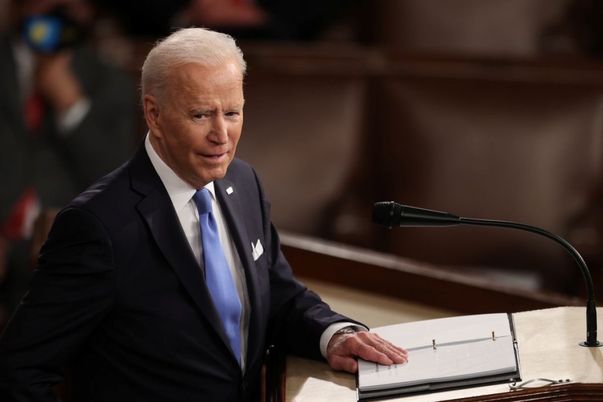 Sistema tributário precisa funcionar para a classe média e não somente para os que estão no topo, diz Biden