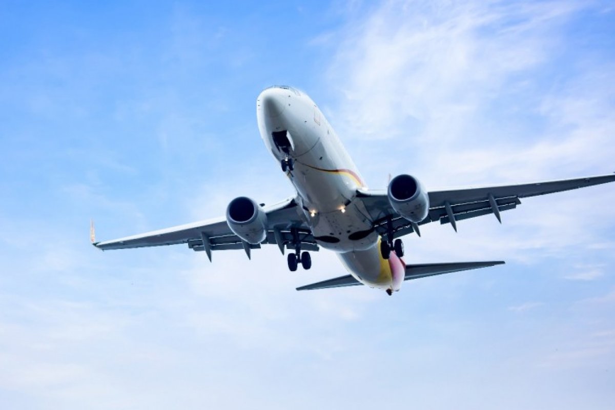 Passagens aéreas acumulam alta de 56,81% em 12 meses, diz IBGE