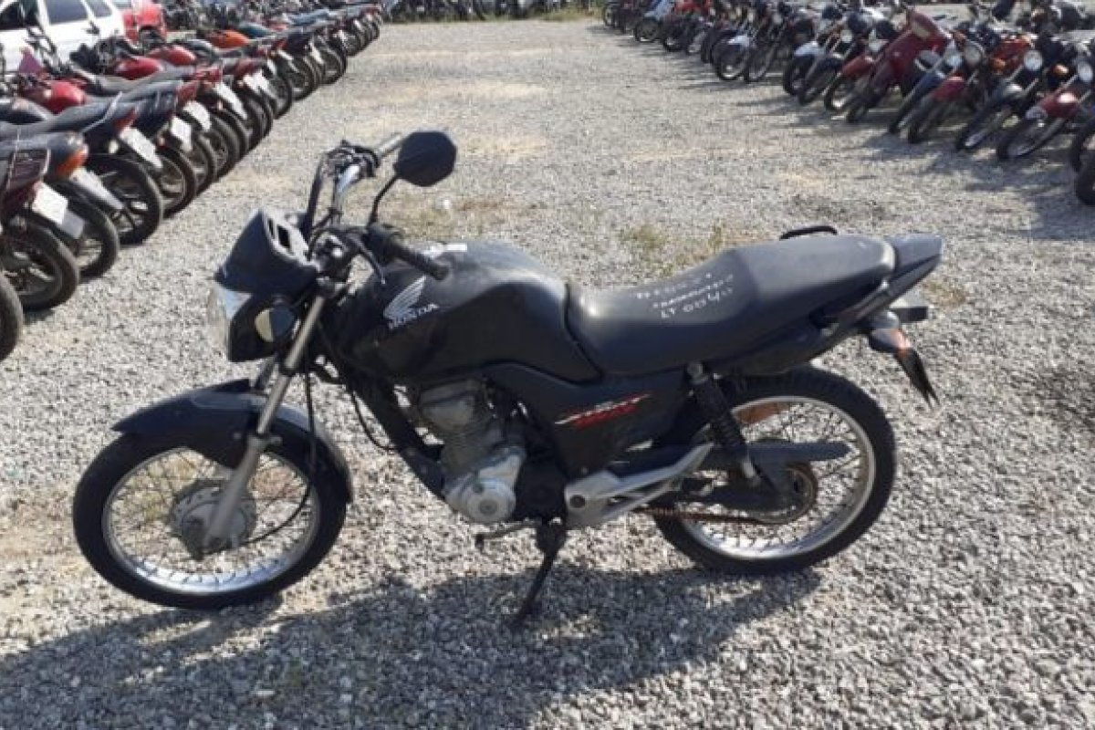 Leilão: Detran abre lances para veículos e sucatas aproveitáveis