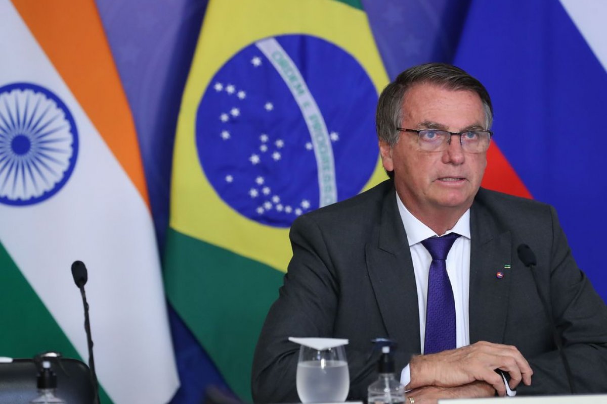 Bolsonaro é denunciado no Tribunal de Haia por suposto descaso com política ambiental