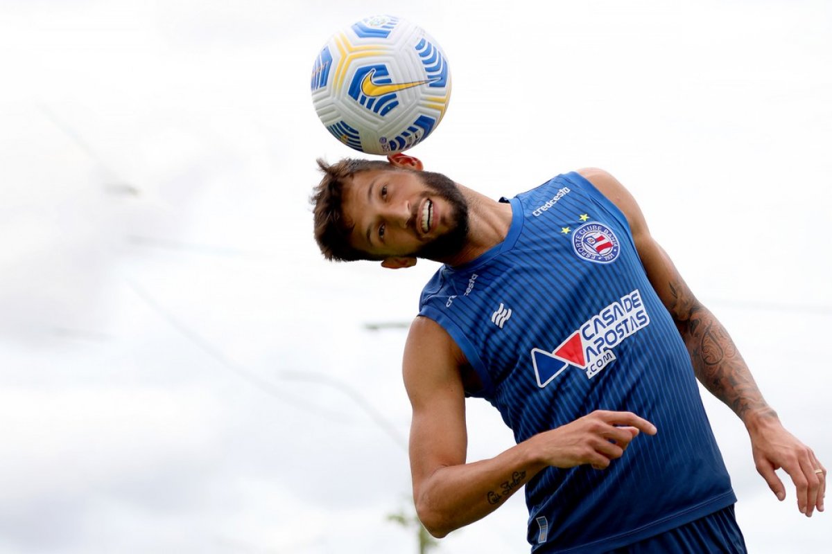 Na volta da torcida na Fonte, Bahia tentar superar Palmeiras para deixar Z-4