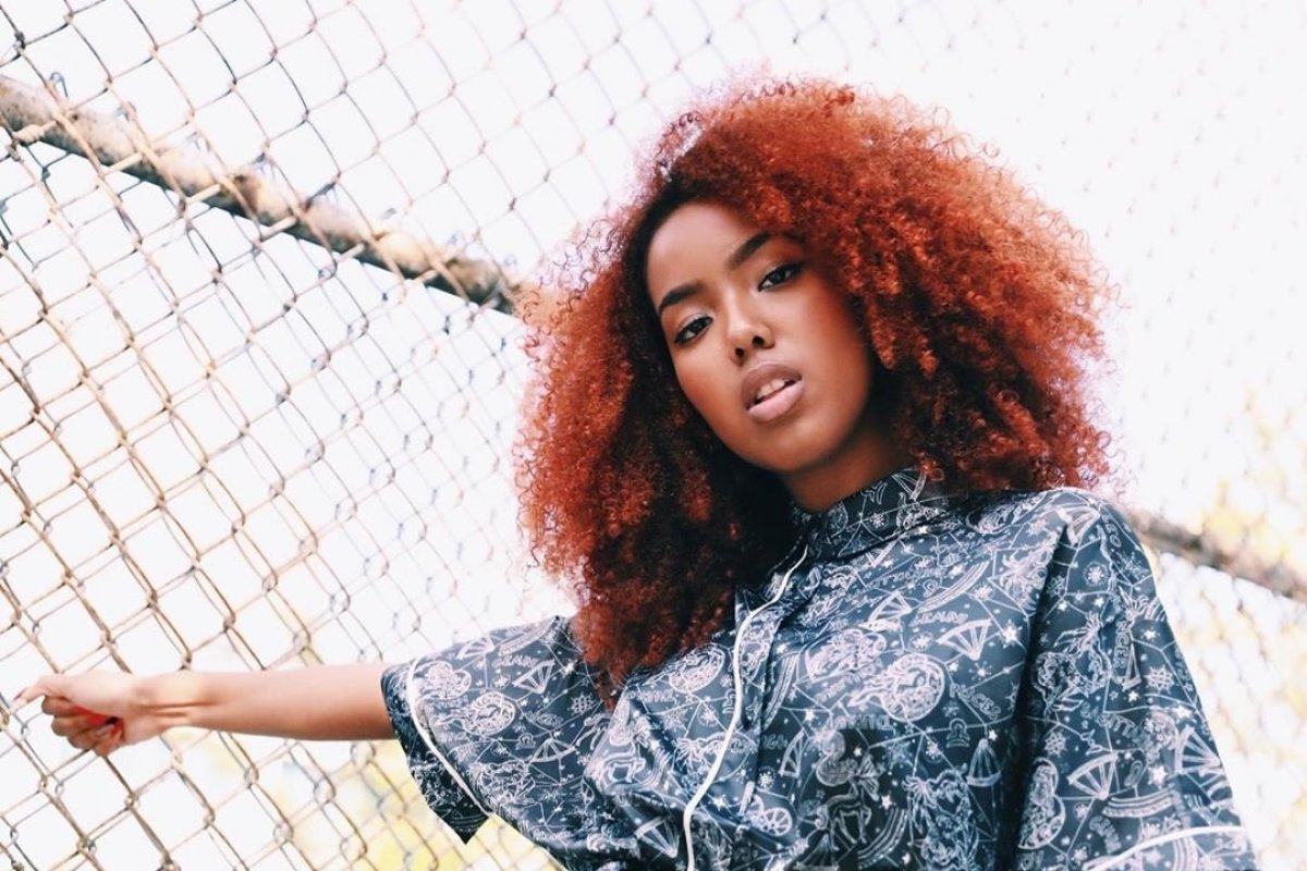 Lellê abre Rock n' Rio com homenagens a Ághata Félix e Marielle Franco