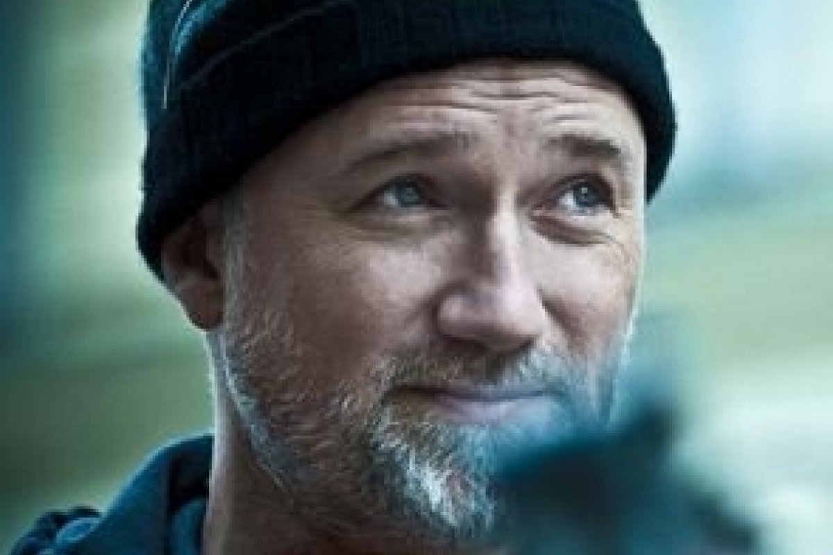 Netflix voltará a exibir a série documental Voir, com produção de David Fincher