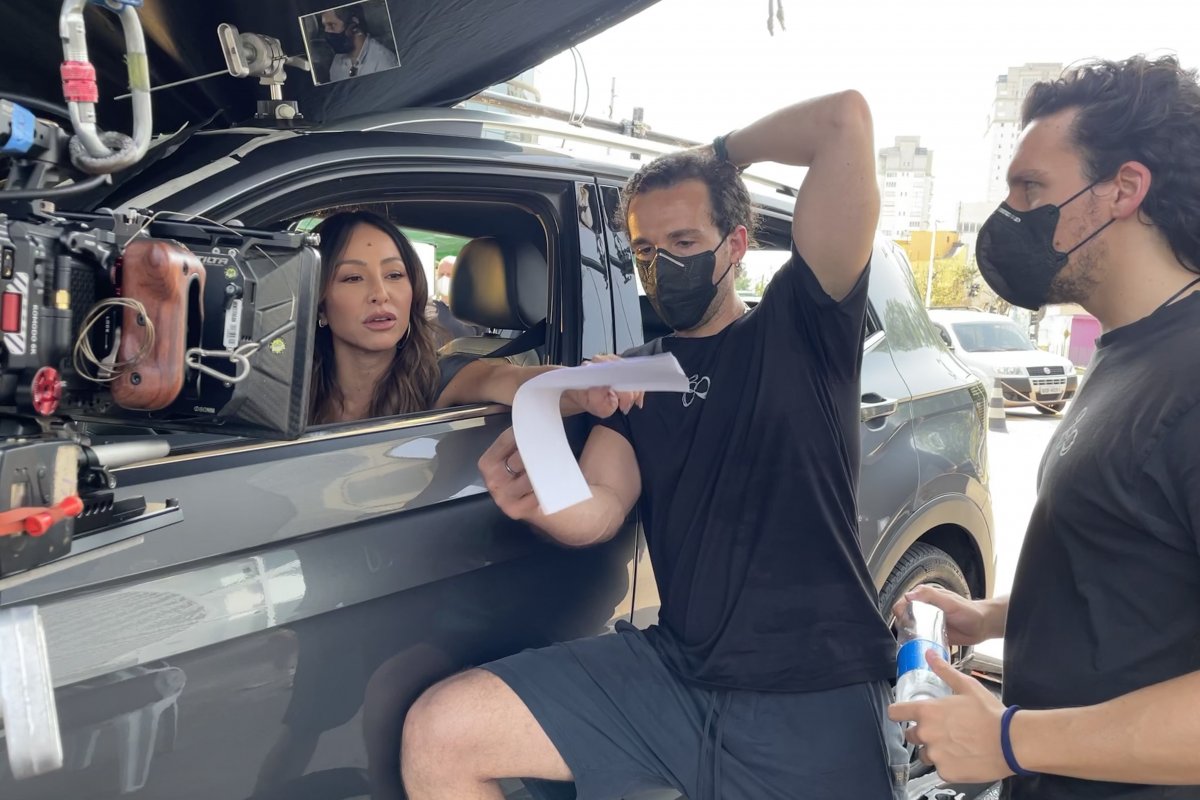 Filippo e Stefano Capuzzi Lapietra, os diretores queridinhos das celebridades, lançam campanha com Sabrina Sato