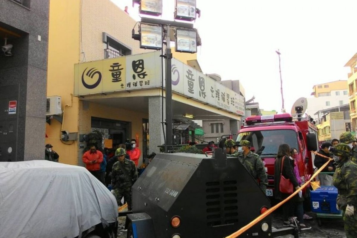 Taiwan: Incêndio em prédio deixa mais de 80 mortos e feridos