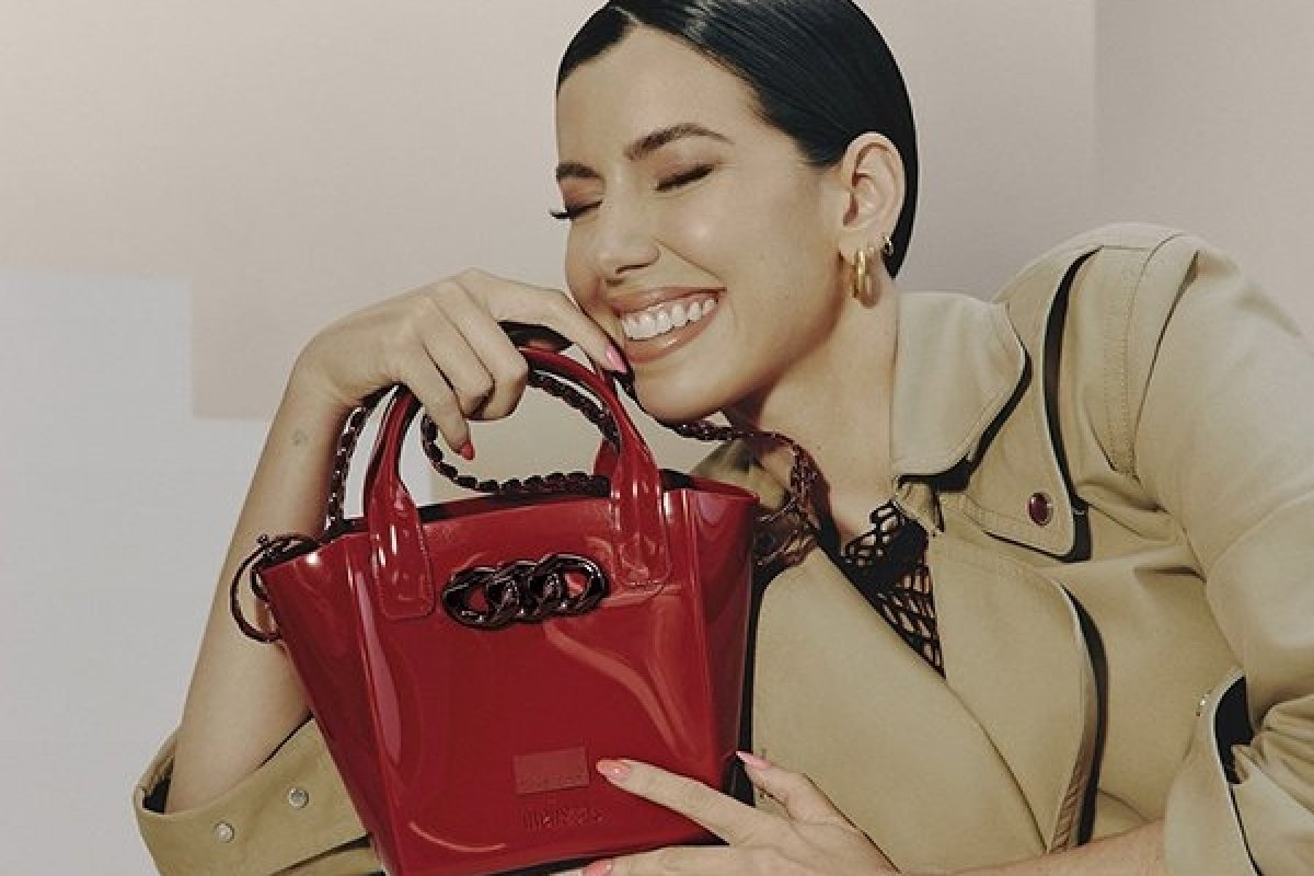 Melissa se une à Camila Coutinho para uma coleção que é a cara do verão!