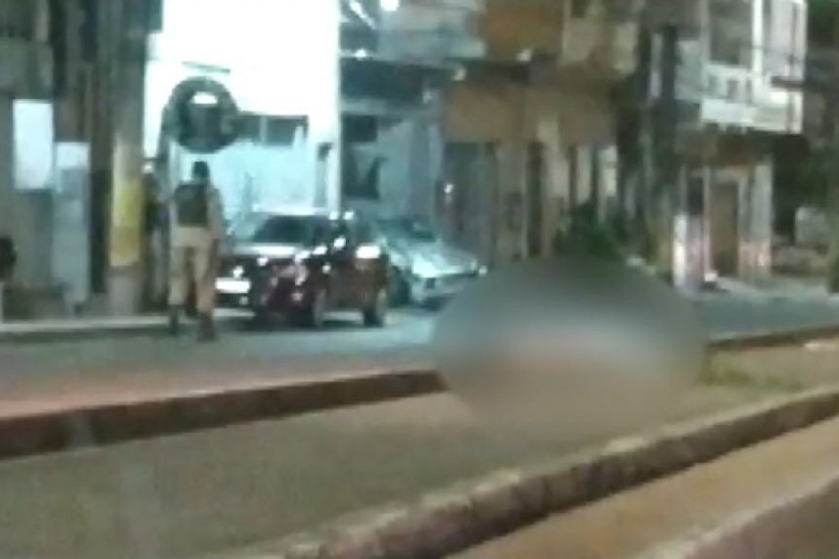 Em perseguição policial, homem é preso após atropelar motociclista na Av. Suburbana, em Salvador