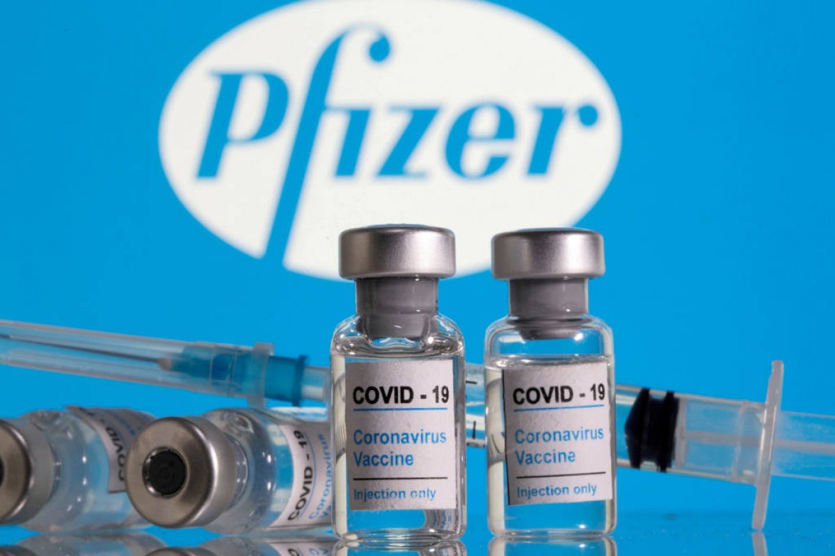 Brasil recebe carregamento com 3,2 milhões de doses da Pfizer