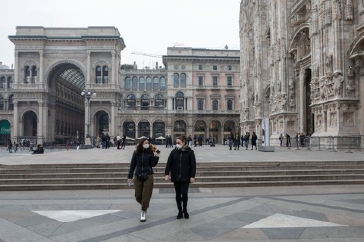 UE estuda medida para reconhecimento de turistas vacinados com a Coronavac