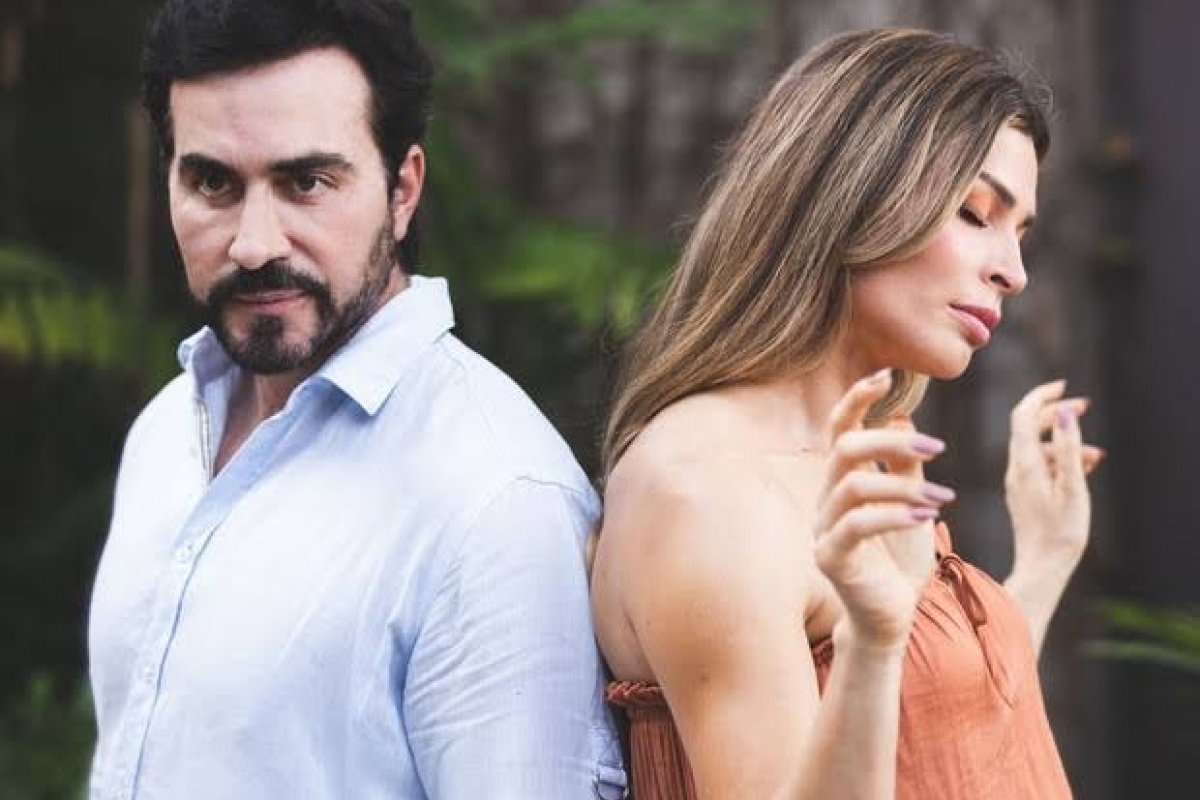 Grazi Massafera foi a escolhida para ser a musa do novo clipe do padre Fábio de Melo