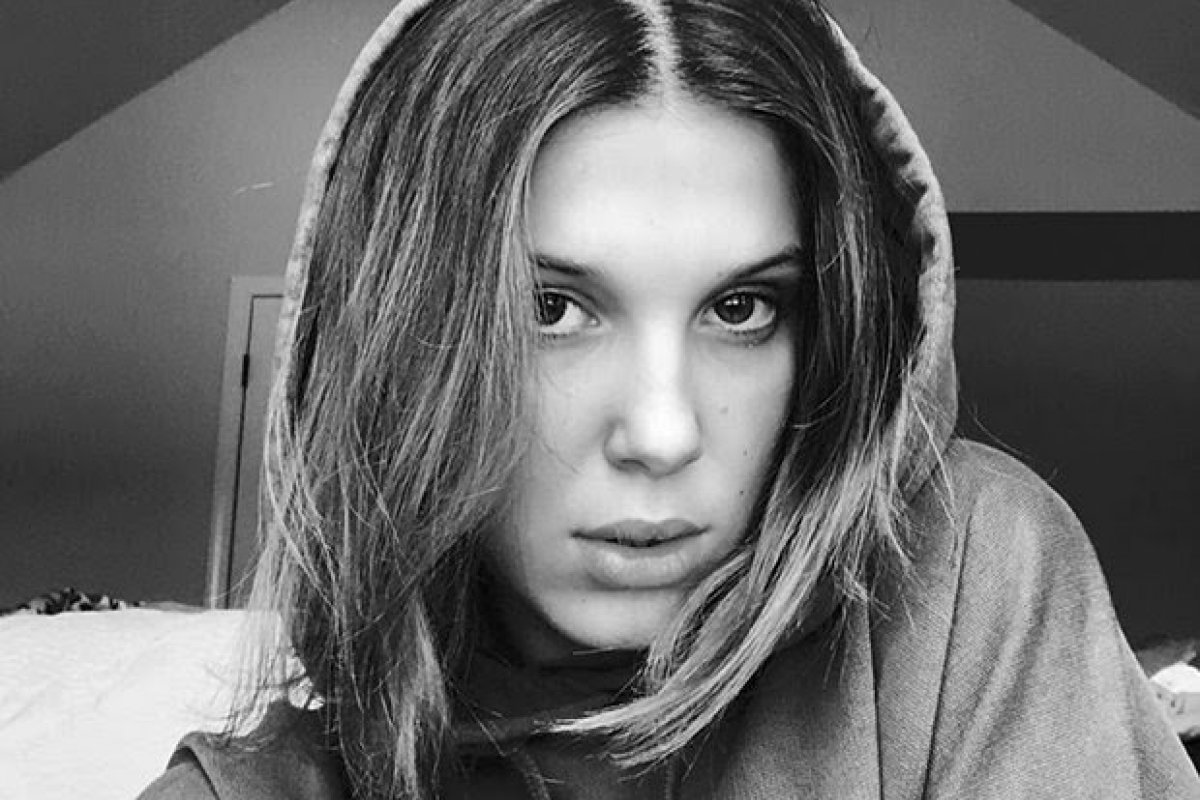 Brasileira muda o visual da atriz Millie Bobby Brown