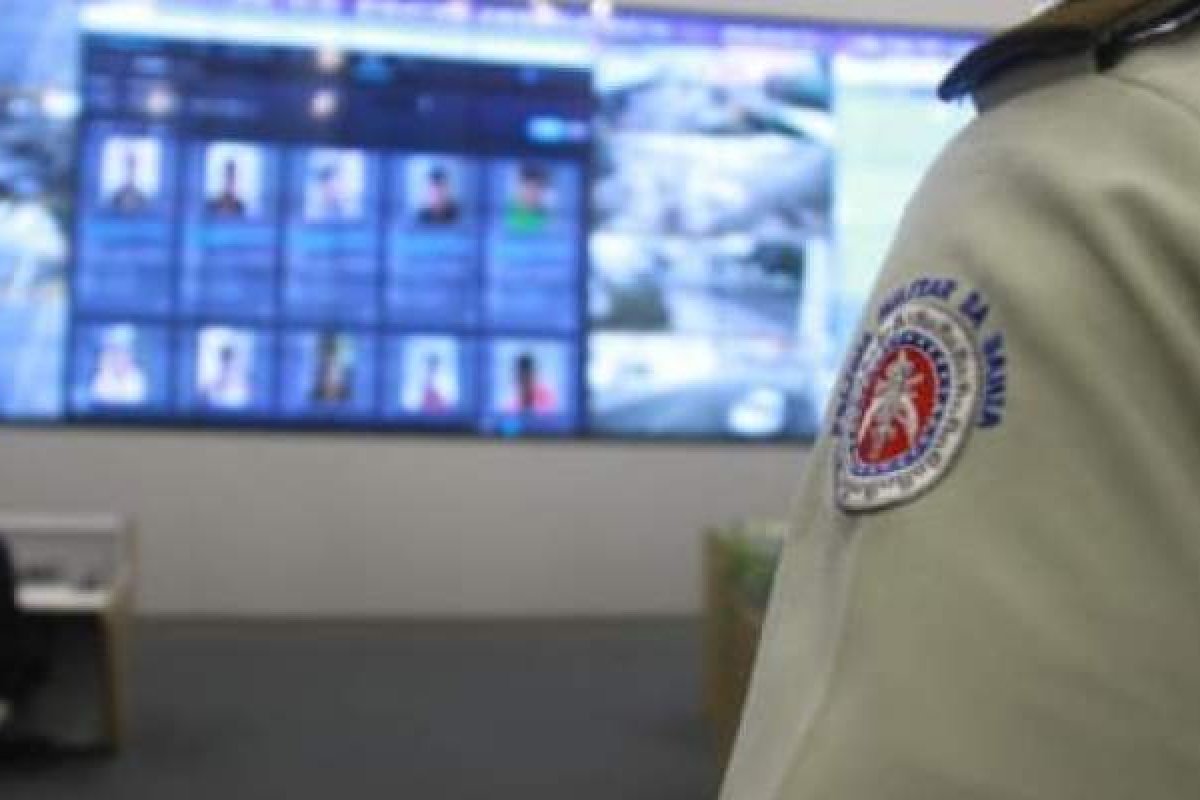 Câmeras da SSP localizam caminhonete roubada no bairro de Itapuã, em Salvador