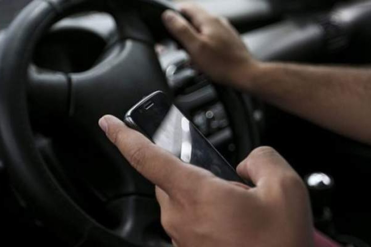 Homem se passa por passageiro e rouba veículo de motorista por aplicativo em Salvador