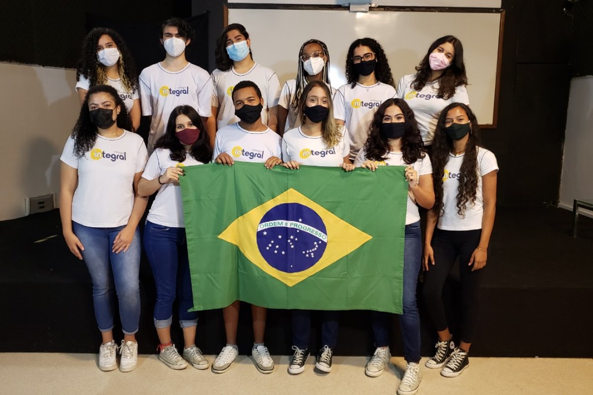 14 estudantes baianos do Colégio Integral foram aprovados no rigoroso processo seletivo da Harvard Model