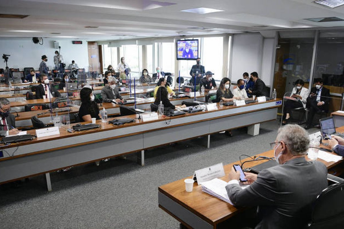 CPI da Covid ouve representante do Conasems nesta terça-feira (19)