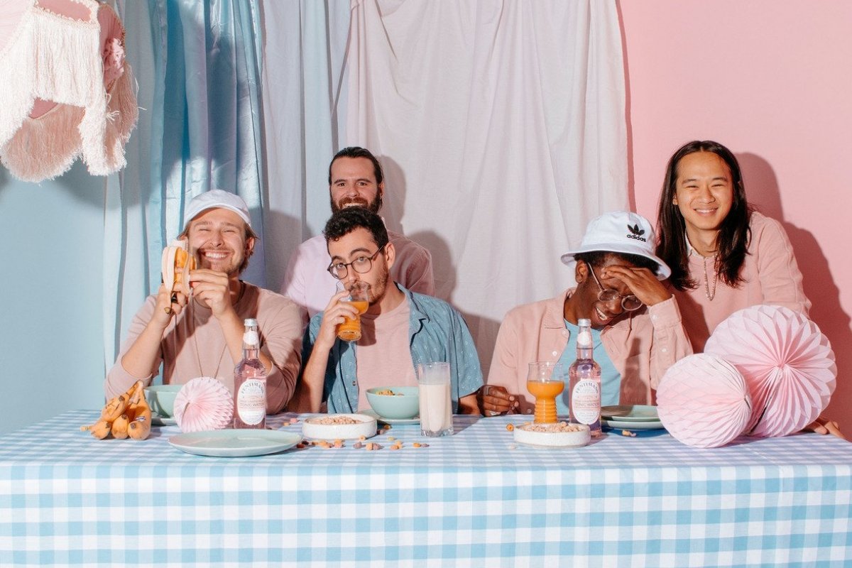 Post Modern Connection, do Canadá, lança o EP 'Clustered Umbrella'