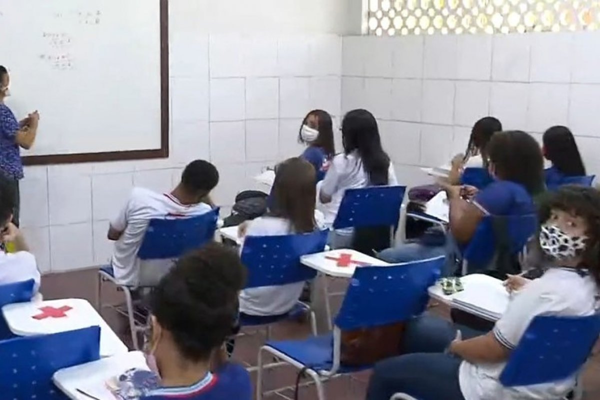 Feira de Santana e Itabuna têm retorno das aulas 100% presenciais nesta terça-feira (19)