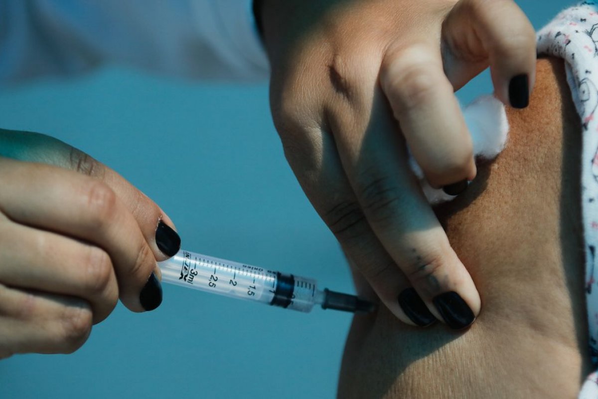Vacinação Covid-19: Brasil aplica mais 2ª dose do que 1ª há 41 dias seguidos