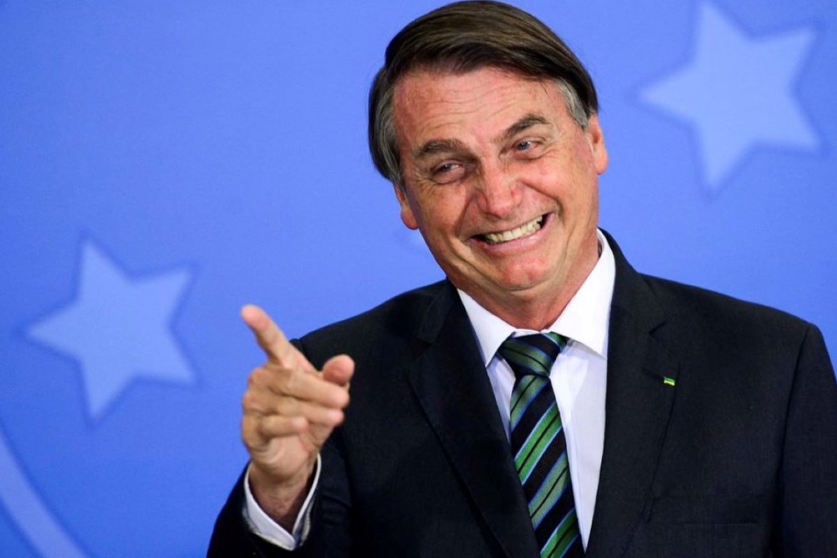 Bolsonaro cria conta na Gettr, rede social criada por Donald Trump