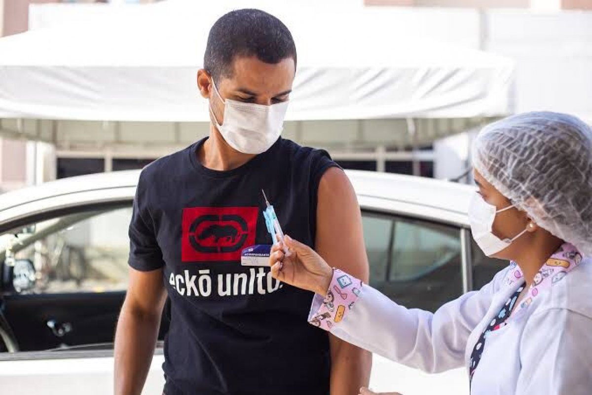 Covid-19: mais 20,3 mil pessoas foram vacinadas com primeira dose na Bahia