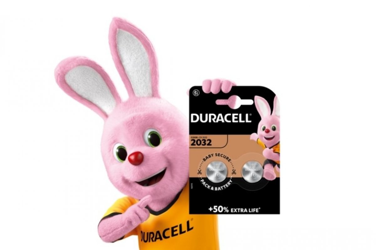 Duracell lança nova tecnologia de segurança  para crianças e bebês em suas pilhas moeda